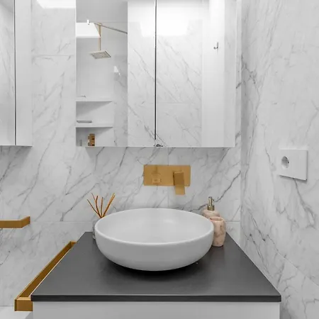 Lägenhet Luxury Velasca Milano