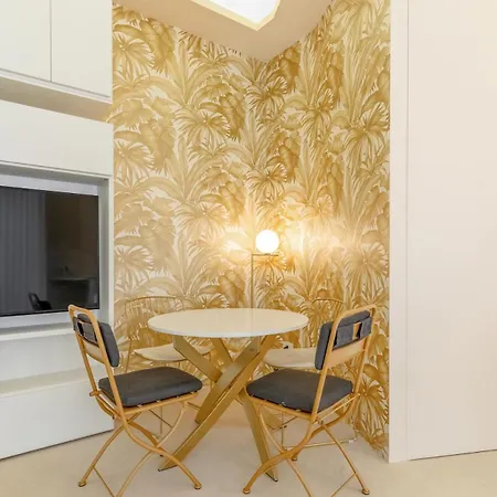 Lägenhet Luxury Velasca Milano