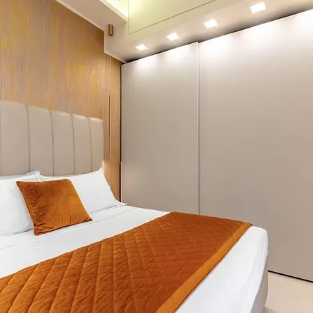 Luxury Velasca *
